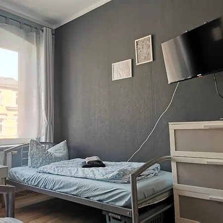 Saxonybnb Apartamento *